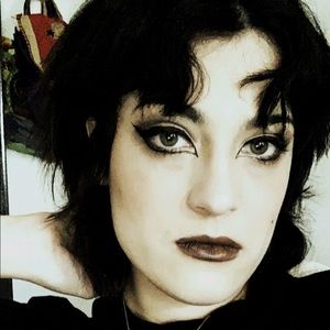 Meet your Posher, Serena